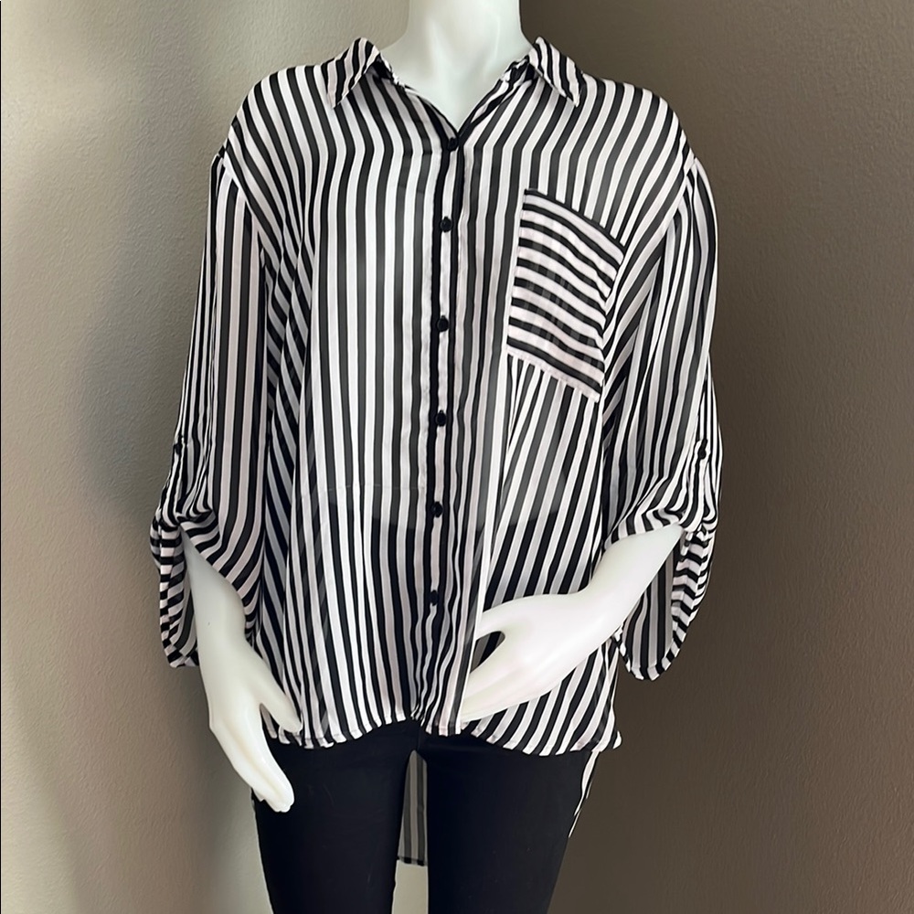 Cato 22/24W Button-Down Striped Tunic